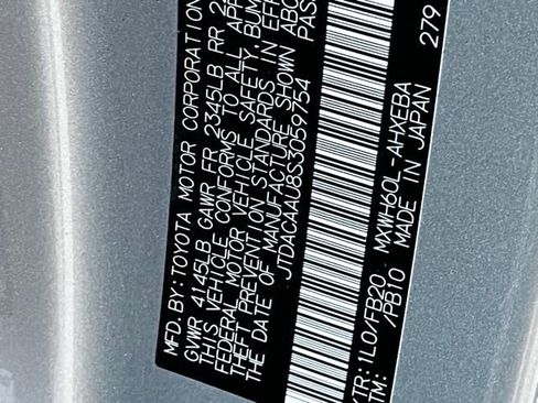 Used 2025 Toyota Prius LE image 34