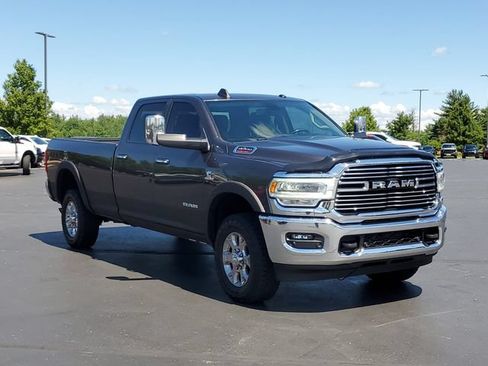Used 2019 RAM 2500 Laramie AWD/4WD image 2