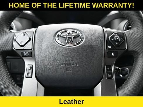 Used 2021 Toyota Tacoma TRD Sport w/ TRD Premium Sport Package AWD/4WD image 19