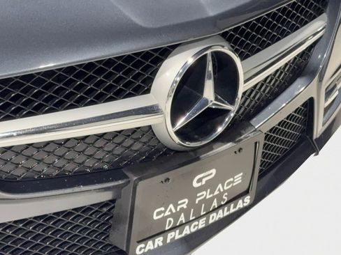 Used 2015 Mercedes-Benz SLK 250 w/ Premium Package image 16