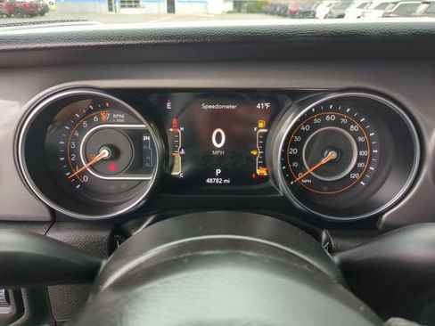 Certified 2022 Jeep Gladiator Sport AWD/4WD image 11