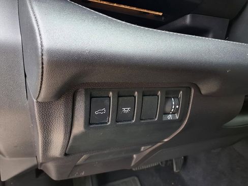 Certified 2023 Subaru Ascent Touring w/ Popular Package #2A image 17