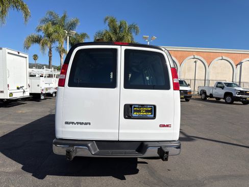 Used 2024 GMC Savana 2500 w/ Driver Convenience Package image 7