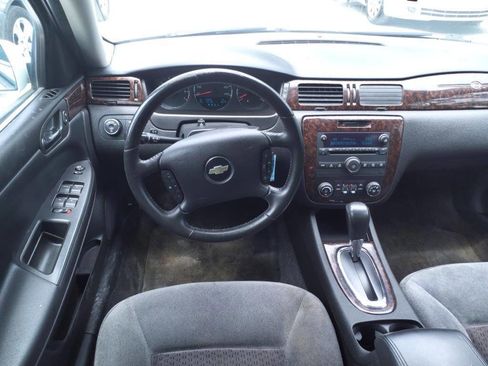 Used 2012 Chevrolet Impala LT w/ LT Sunroof Package image 9