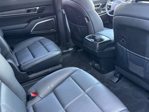 Used 2023 Kia Telluride SX image 16