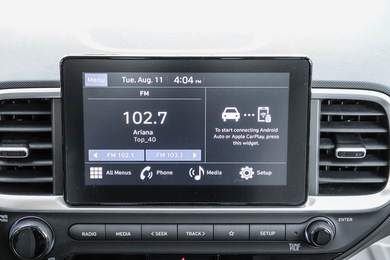 Used 2023 Hyundai Venue SEL w/ Cargo Package FWD image 15