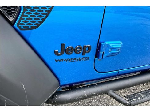 Used 2022 Jeep Wrangler Unlimited Sport AWD/4WD image 39