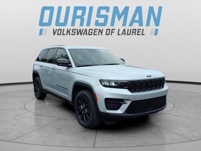Used 2024 Jeep Grand Cherokee Altitude
