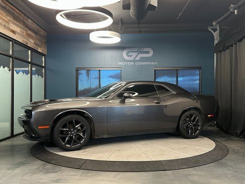 Used 2022 Dodge Challenger SXT w/ Blacktop Package image 7