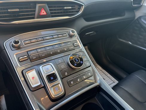 Used 2023 Hyundai Santa Fe Limited image 19