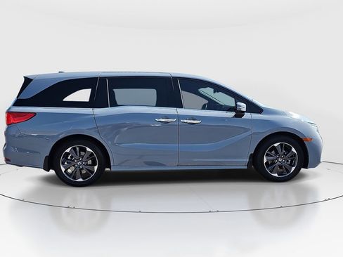 Used 2023 Honda Odyssey Elite image 4