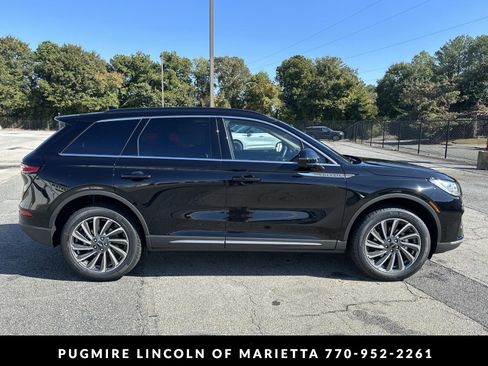 New 2026 Lincoln Corsair Reserve w/ Rear Removable Package Tray FWD image 8
