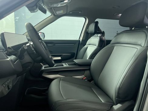 New 2026 Kia EV9 Wind image 14