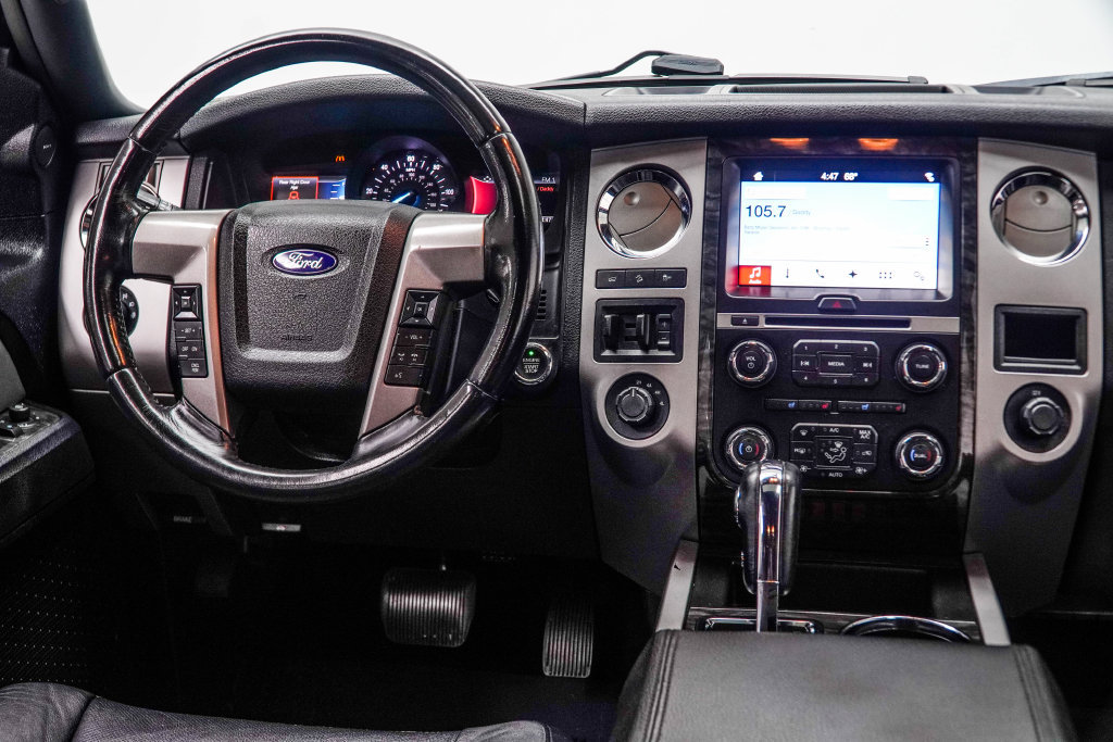 Used 2017 Ford Expedition Limited w/ Equipment Group 301A AWD/4WD image 20