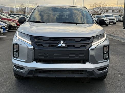 Used 2021 Mitsubishi Outlander Sport LE image 2