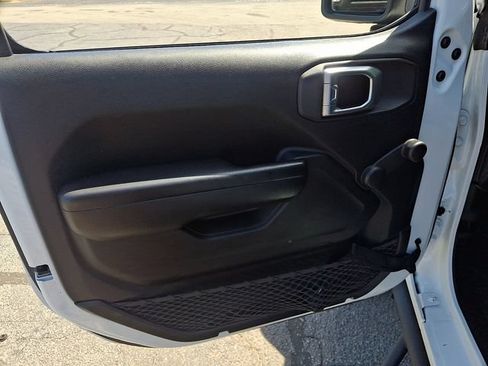 Used 2021 Jeep Wrangler Unlimited Sport AWD/4WD image 14