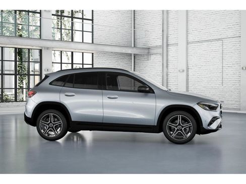 New 2026 Mercedes-Benz GLA 250 4MATIC image 6