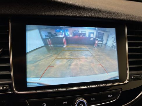 Used 2020 Buick Encore Preferred FWD image 24