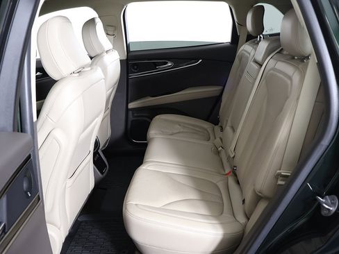 Used 2021 Lincoln Nautilus Reserve image 39