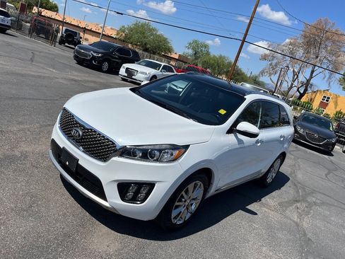 Used 2017 Kia Sorento SX image 51