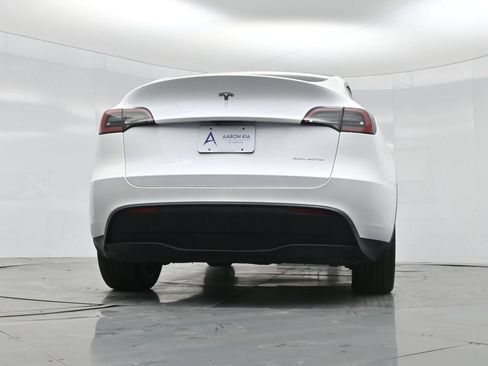 Used 2023 Tesla Model Y Long Range AWD/4WD image 54