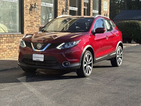 Used 2019 Nissan Rogue Sport SL w/ Premium Package image 1
