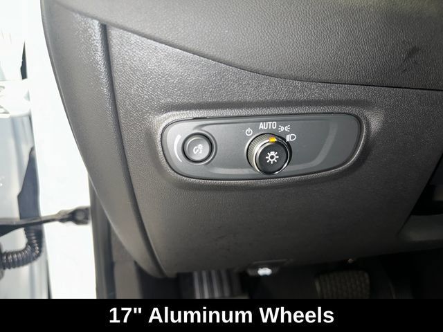 Used 2024 Chevrolet Equinox LT w/ LPO, Floor Liner Package FWD image 21