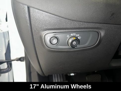 Used 2024 Chevrolet Equinox LT w/ LPO, Floor Liner Package FWD image 21