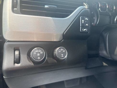 Used 2016 GMC Yukon SLT image 19