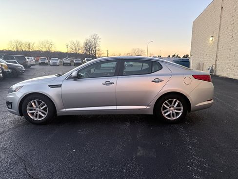 Used 2013 Kia Optima LX image 2