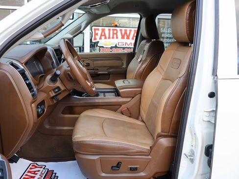 Used 2024 RAM 2500 Limited w/ Towing Technology Group image 13