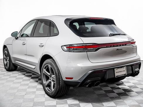 Certified 2026 Porsche Macan AWD/4WD image 3