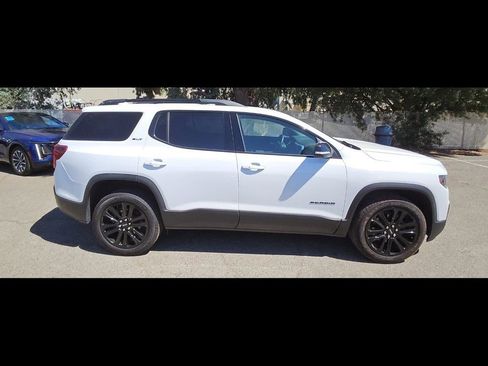 Used 2023 GMC Acadia SLT w/ Elevation Edition FWD image 5