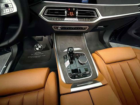Certified 2022 BMW X7 xDrive40i w/ Premium Package image 18