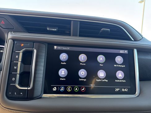 Used 2021 GMC Yukon Denali w/ Denali Ultimate Package image 24