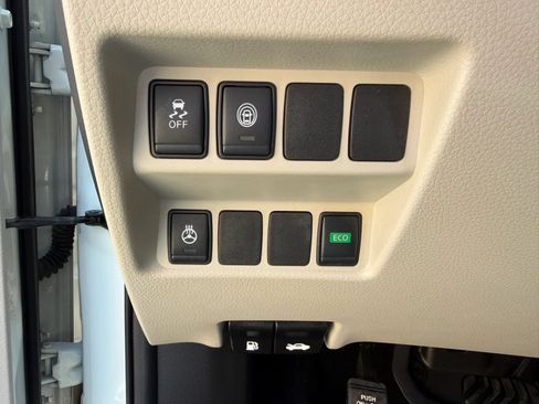 Used 2018 Nissan Rogue Sport SL w/ SL Premium Package FWD image 20