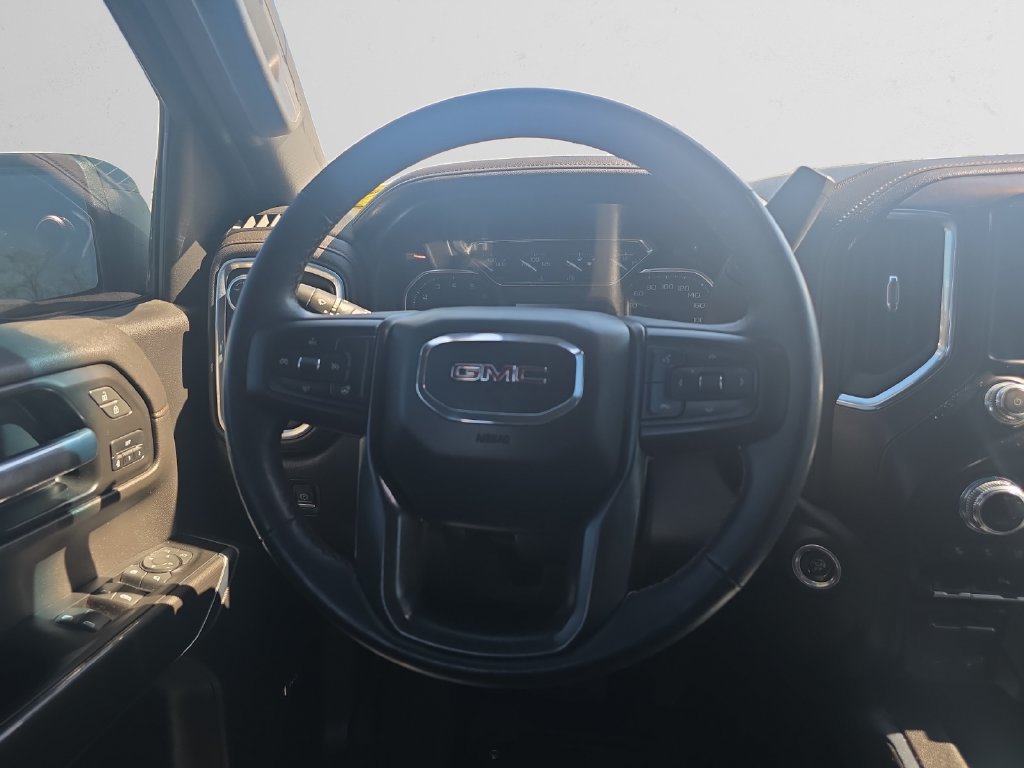 Used 2022 GMC Sierra 1500 AT4 w/ AT4 Preferred Package AWD/4WD image 12