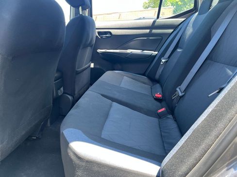 Used 2025 Nissan Versa SV FWD image 23