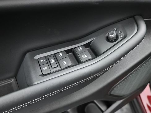 New 2025 Jeep Grand Cherokee L Altitude image 13