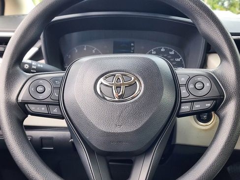 Used 2023 Toyota Corolla LE image 27