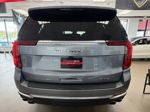 Used 2025 GMC Yukon Denali AWD/4WD image 12