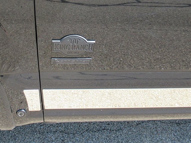 Used 2015 Ford F150 King Ranch w/ Equipment Group 601A Luxury AWD/4WD image 36