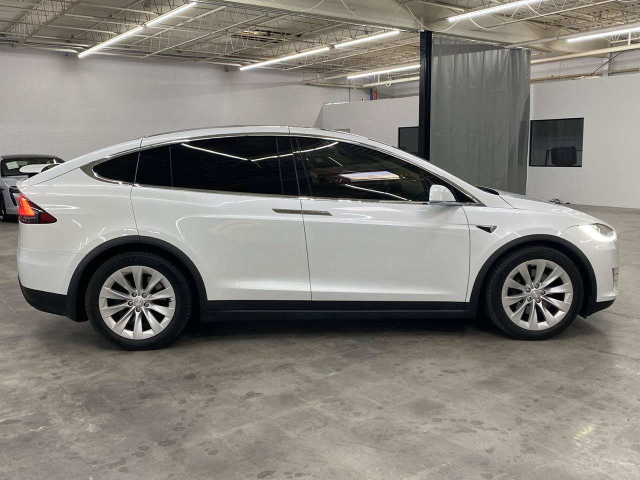 Used 2018 Tesla Model X P100D AWD/4WD image 6