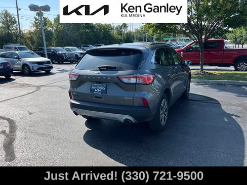 Used 2022 Ford Escape SEL AWD/4WD image 5