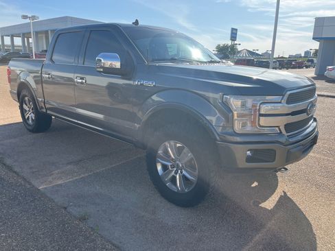 Used 2020 Ford F150 Platinum w/ Equipment Group 701A Luxury AWD/4WD image 9