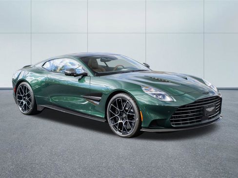 Used 2025 Aston Martin Vanquish RWD image 1