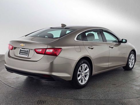 Used 2023 Chevrolet Malibu LT image 3