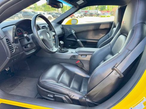Used 2006 Chevrolet Corvette Z06 w/ Preferred Equipment Group RWD image 10