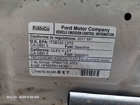 Used 2017 Ford Explorer XLT w/ Equipment Group 202A AWD/4WD image 21