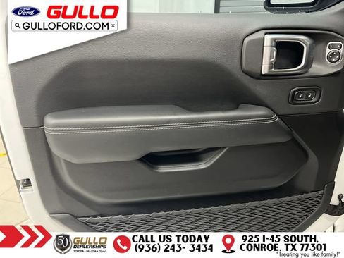 Used 2023 Jeep Gladiator Overland w/ Popular Equipment Package AWD/4WD image 19